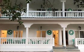 Baywoodgoa -200 Meters From Morjim Beach